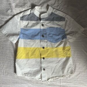 Sz XS (4/5) Boys Cat & Jack short sleeve button down